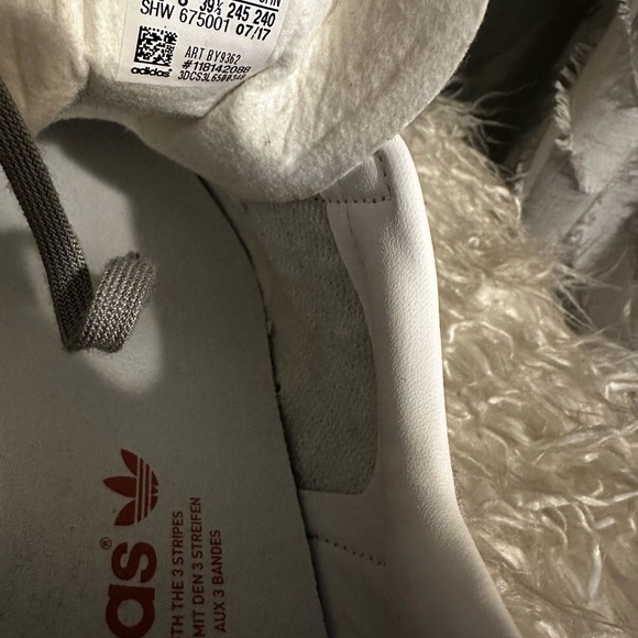 Adidas Originals Gazelle Gray and Pink Suede - Picture 3 of 7